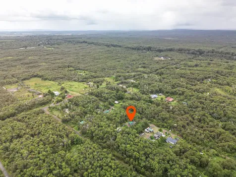 1 9th Road Volcano HI 96785