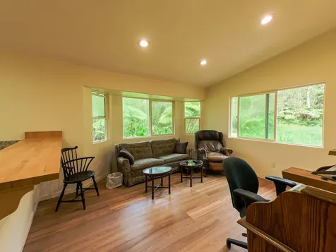 1 9th Road Volcano HI 96785