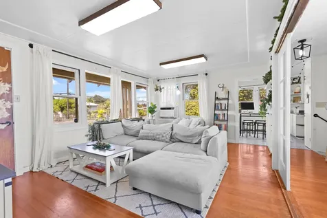 527 Iwalani Street Hilo HI 96720