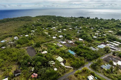 15-1495 Beach Road Keaau HI 96749