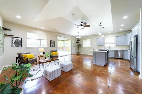 15-1495 Beach Road Keaau HI 96749