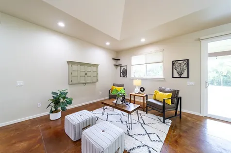 15-1495 Beach Road Keaau HI 96749