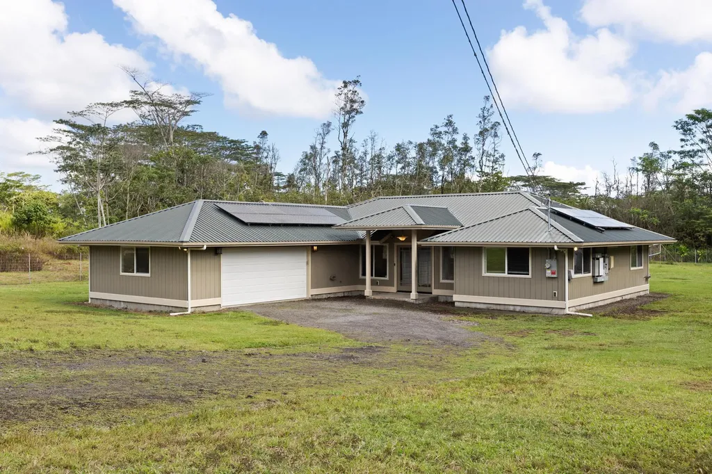 15-1691 21st Avenue Keaau HI 96749