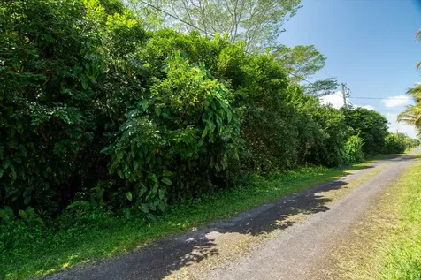 3RD Avenue Keaau HI 96749