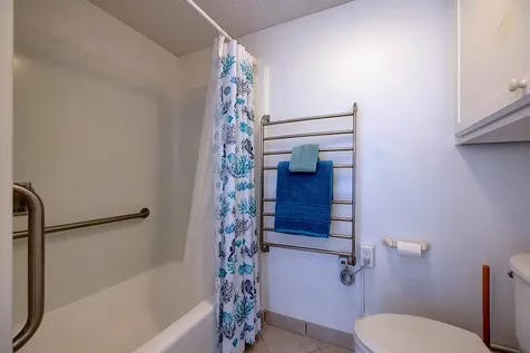 101 Aupuni Street Hilo HI 96720