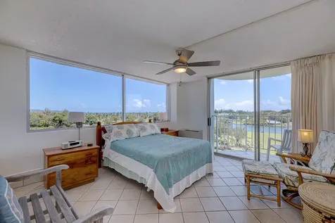 101 Aupuni Street Hilo HI 96720