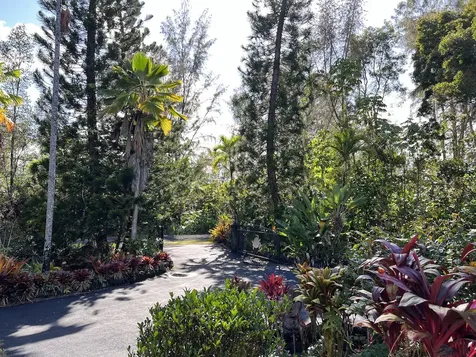 15-1909 3rd Avenue Keaau HI 96749