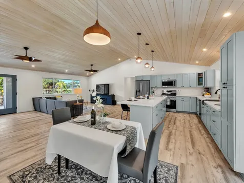 15-2043 4th Avenue Keaau HI 96749