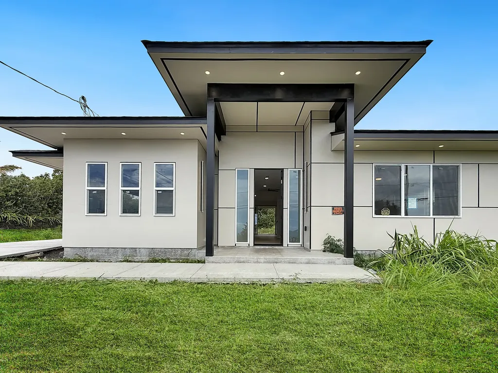 94-179 Wakea Avenue Naalehu HI 96772