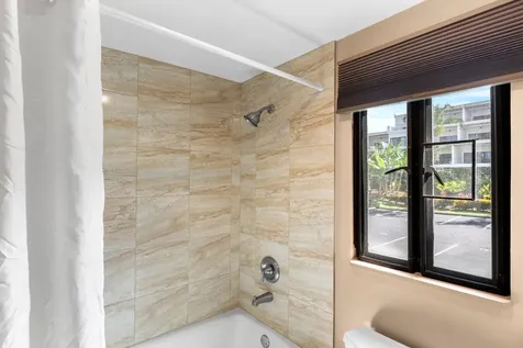 75-6040 Royal Sea Cliff Club Kailua-kona HI 96740