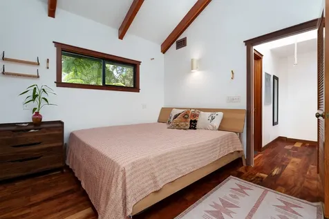 19-3975 Laukapu Avenue Volcano HI 96785