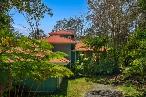 19-3975 Laukapu Avenue Volcano HI 96785