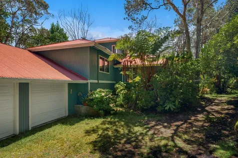 19-3975 Laukapu Avenue Volcano HI 96785