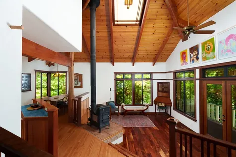 19-3975 Laukapu Avenue Volcano HI 96785