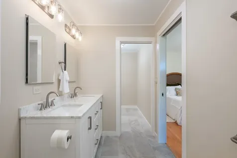 64-798 Mamalahoa Highway Kamuela HI 96743