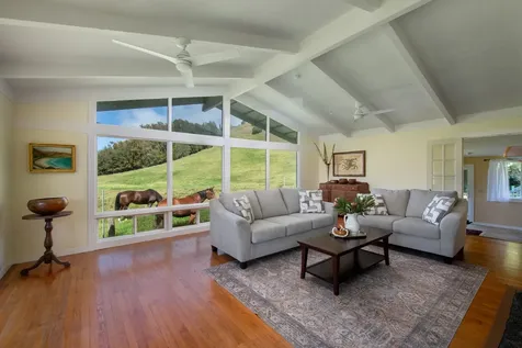 64-798 Mamalahoa Highway Kamuela HI 96743