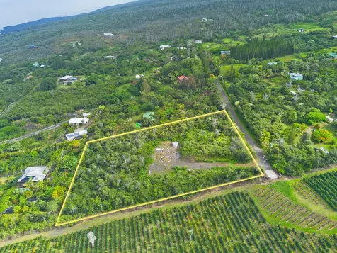 88-1581 Papio Drive Captain Cook HI 96704