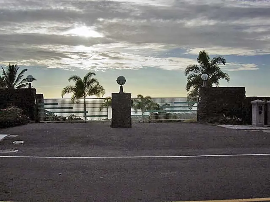 76-6398 Pualani Street Kailua-kona HI 96740