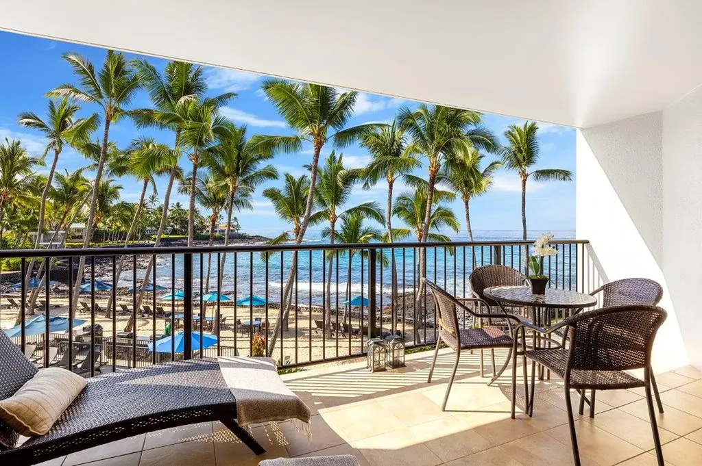 75-6106 Alii Drive Kailua-kona HI 96740