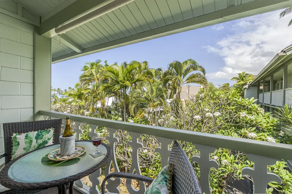 75-5776 Kuakini Highway Kailua-kona HI 96740