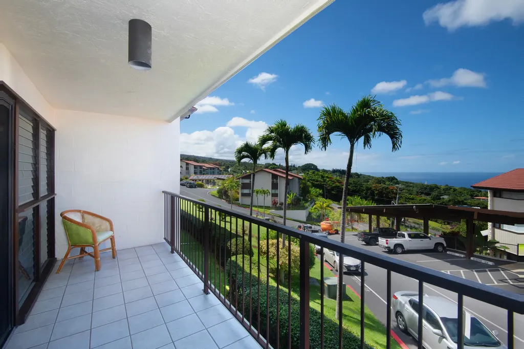 79-7199 Mamalahoa Highway Holualoa HI 96725