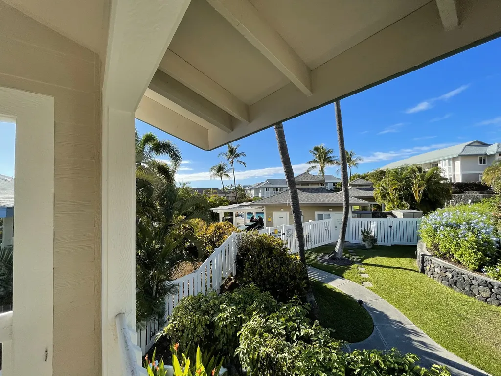 75-6081 Alii Drive Kailua-kona HI 96740