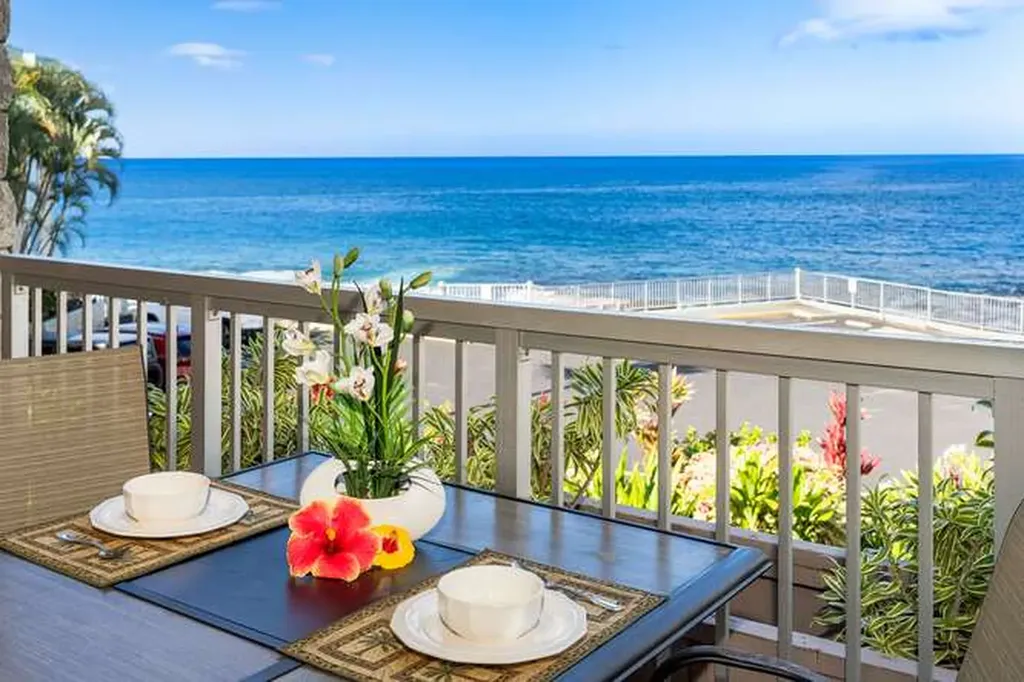 75-6016 Alii Drive Kailua-kona HI 96740