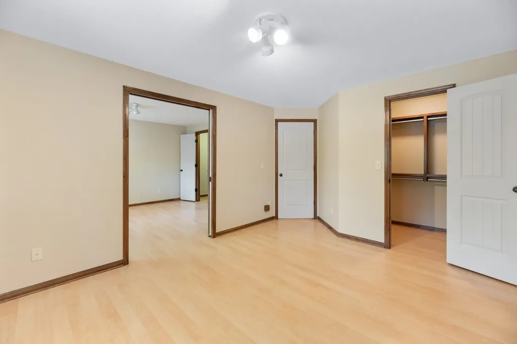 829 Crescent Lakes Circle Andover KS 67002