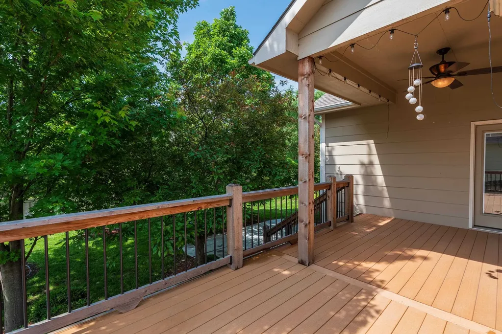 829 Crescent Lakes Circle Andover KS 67002