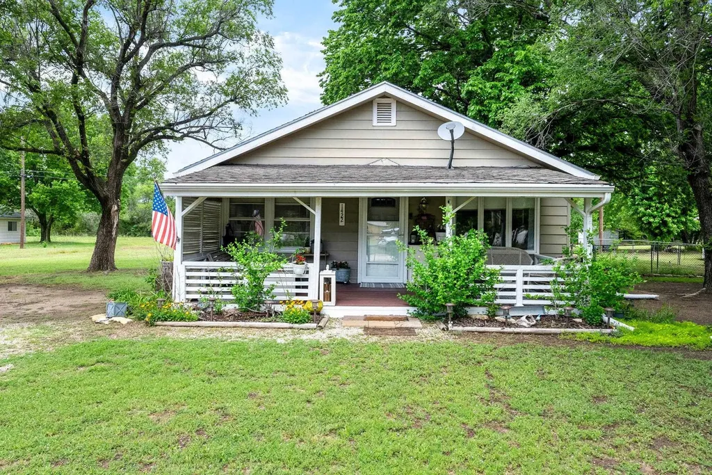 1422 W 50th Street S Wichita KS 67217