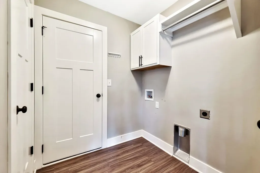 5381 N Pebblecreek Street Bel Aire KS 67226