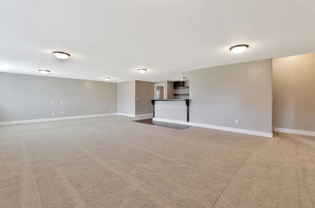 5381 N Pebblecreek Street Bel Aire KS 67226