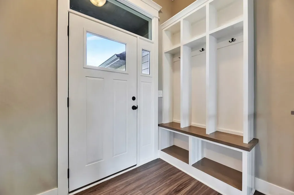 5381 N Pebblecreek Street Bel Aire KS 67226