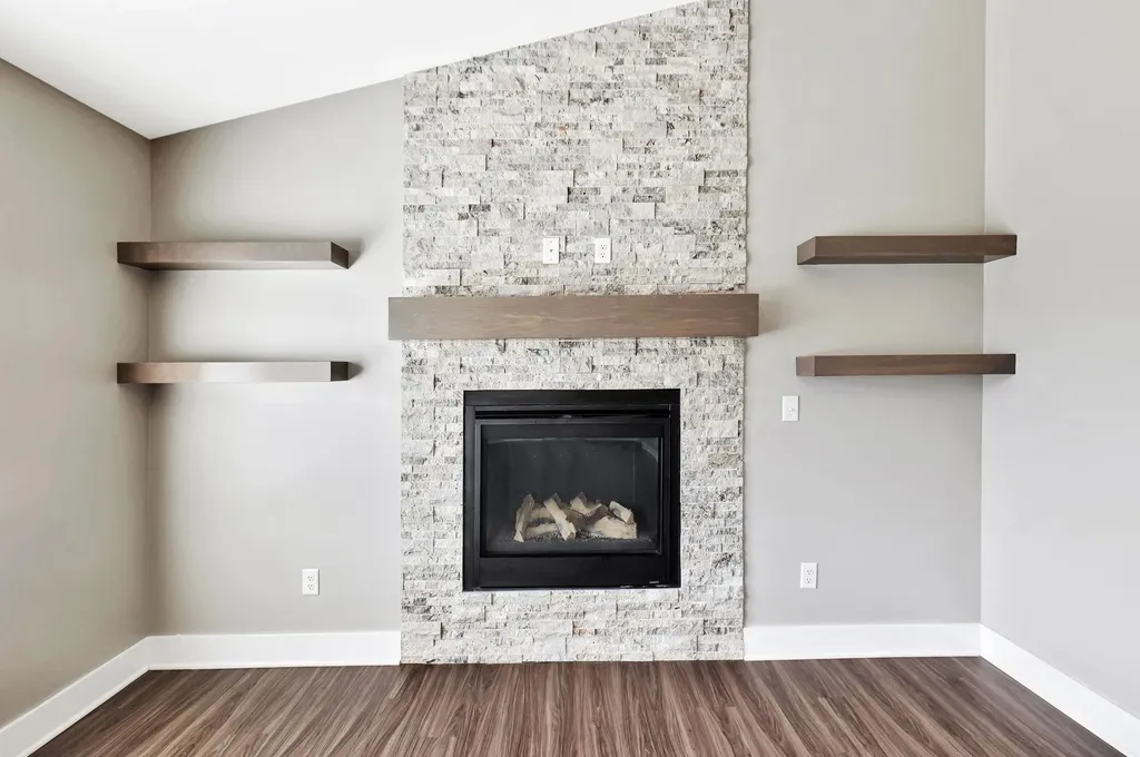 5381 N Pebblecreek Street Bel Aire KS 67226