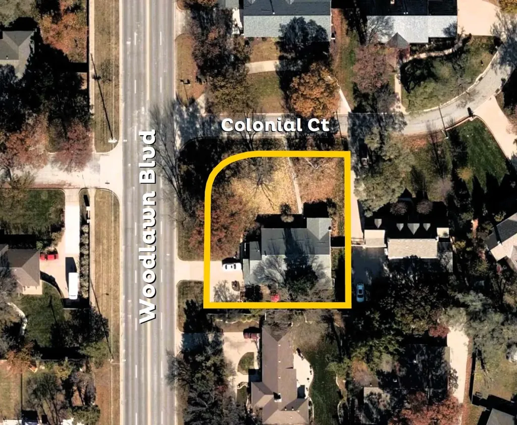 28 S Colonial Court Wichita KS 67207