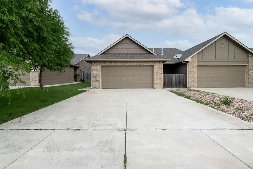 2750 E 45th Wichita KS 67219