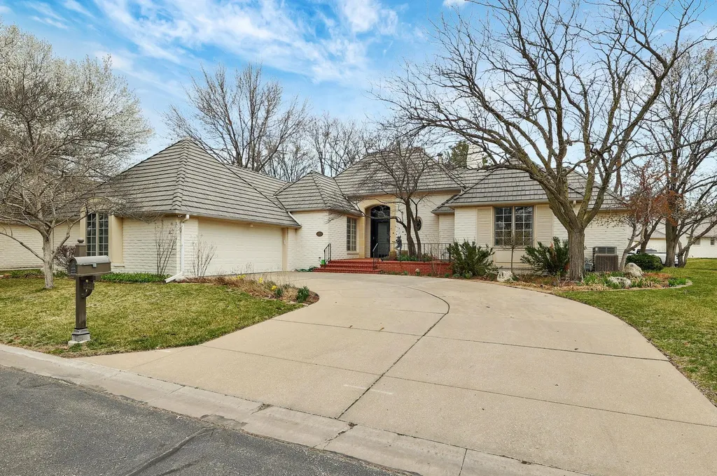 1440 N Gatewood Wichita KS 67206