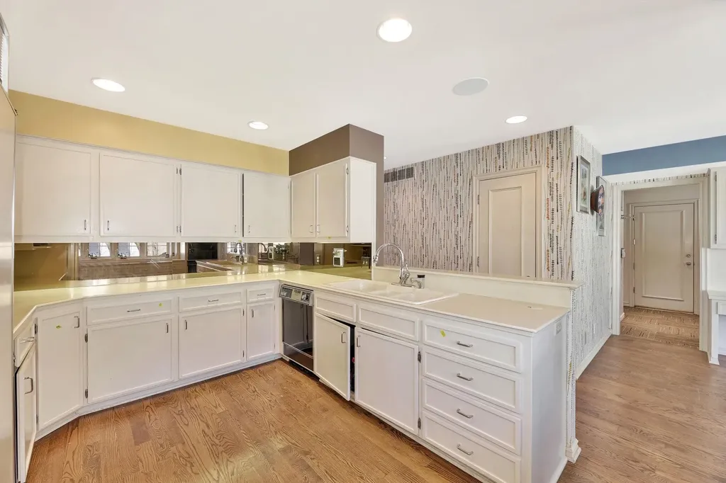 1440 N Gatewood Wichita KS 67206