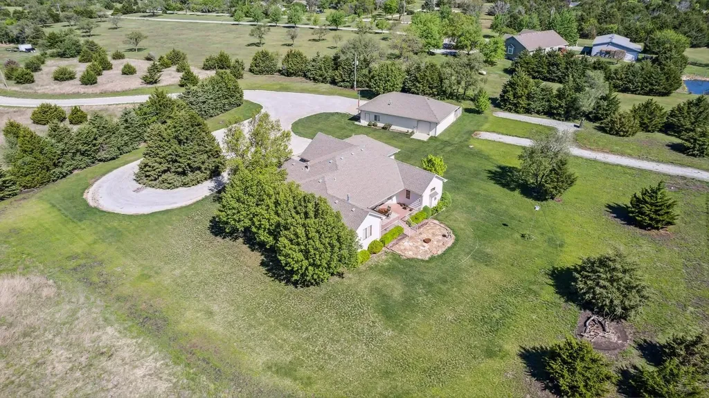 13720 SW Butler Road Rose Hill KS 67133