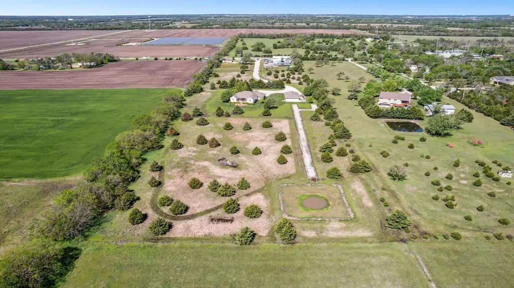 13720 SW Butler Road Rose Hill KS 67133