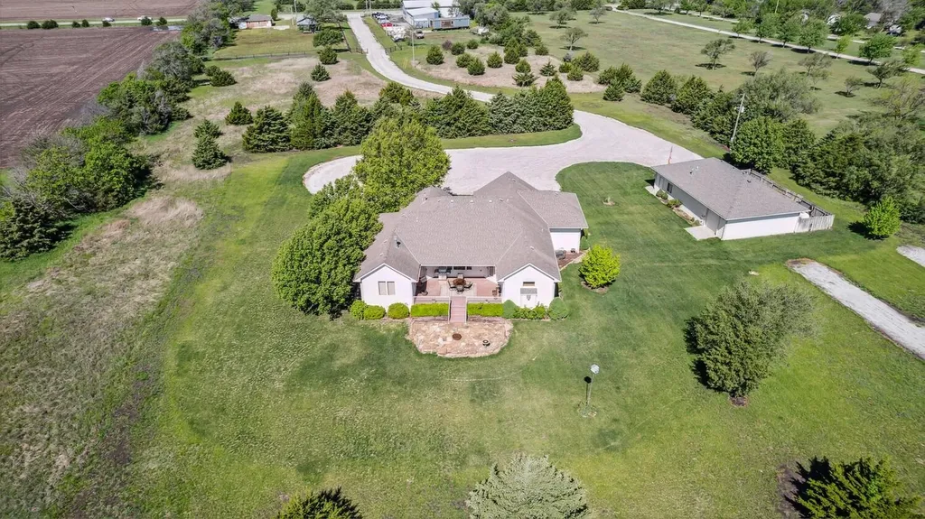 13720 SW Butler Road Rose Hill KS 67133
