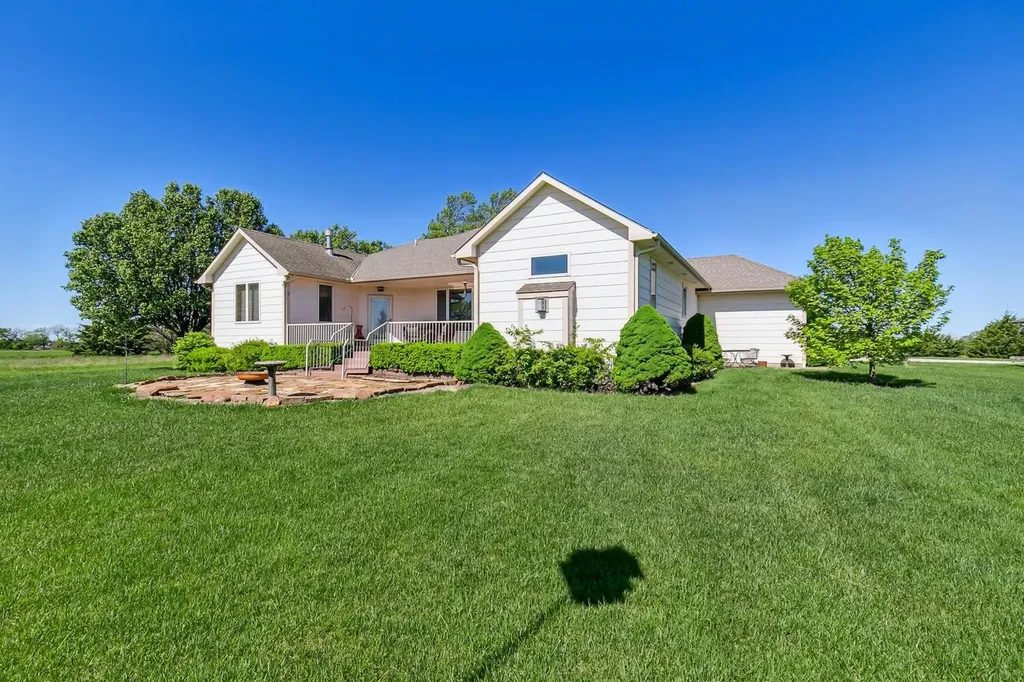 13720 SW Butler Road Rose Hill KS 67133