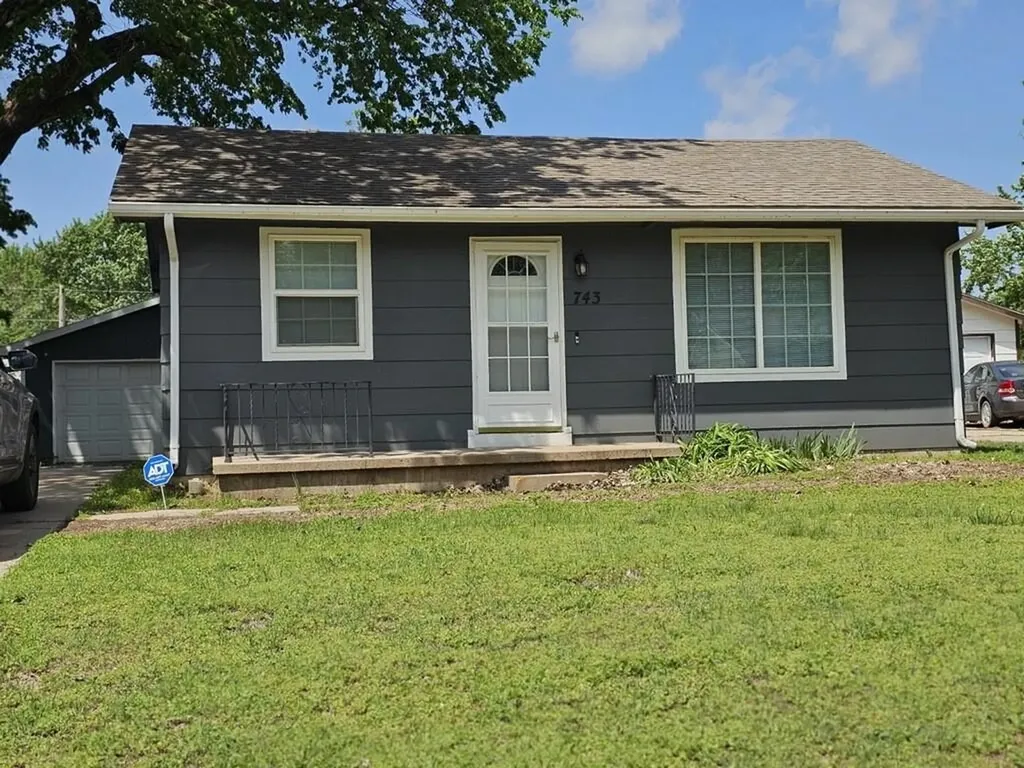 743 N Dougherty Wichita KS 67212
