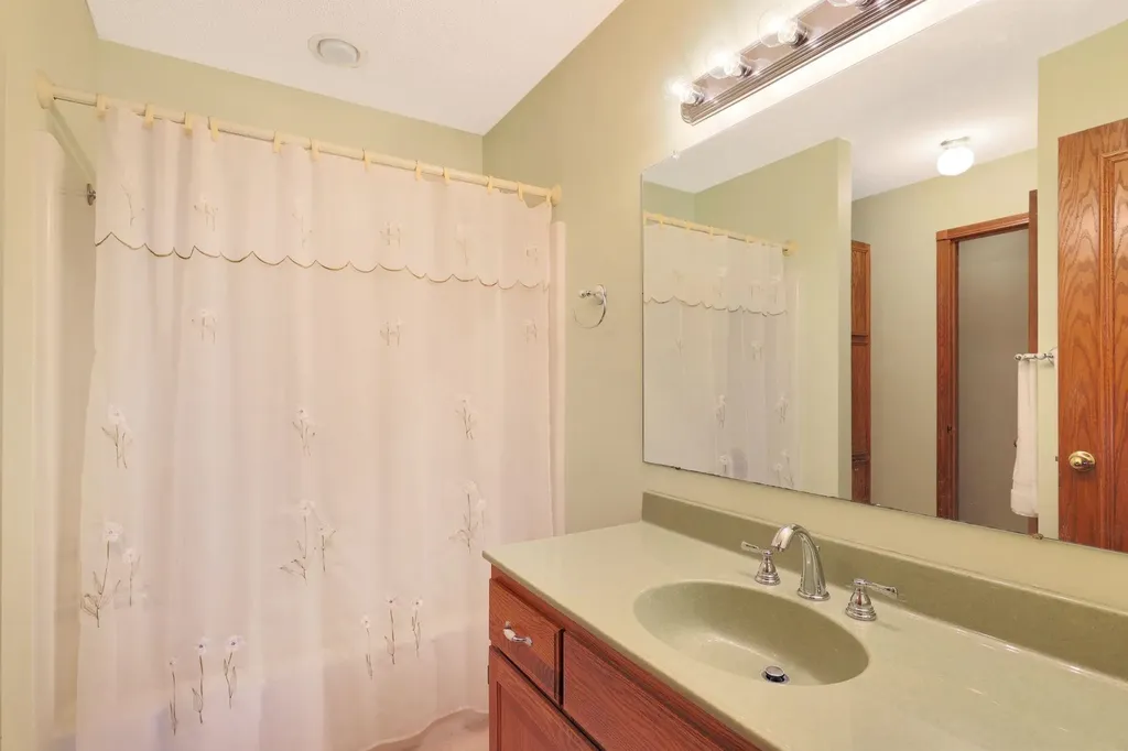 9706 W Cornelison Street Wichita KS 67212
