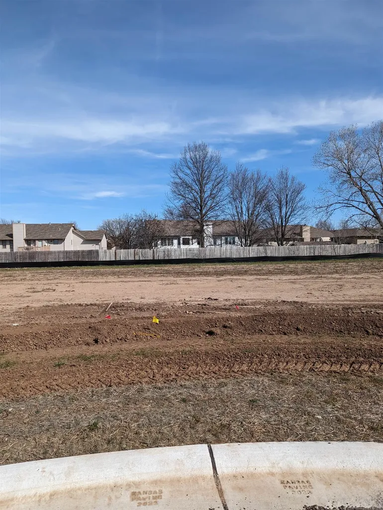 724 N Cedar Downs Circle Wichita KS 67235