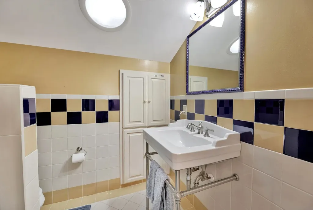 122 S Ridgecrest Street Wichita KS 67218