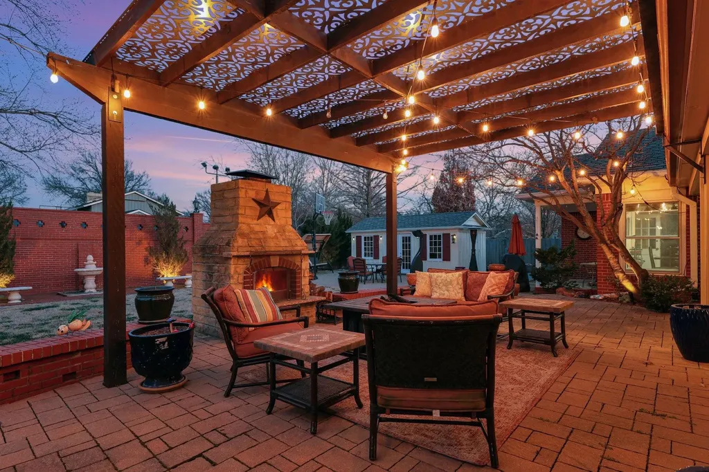 122 S Ridgecrest Street Wichita KS 67218