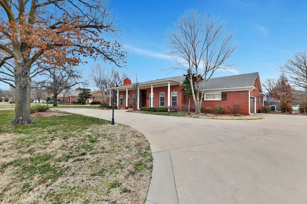 122 S Ridgecrest Street Wichita KS 67218