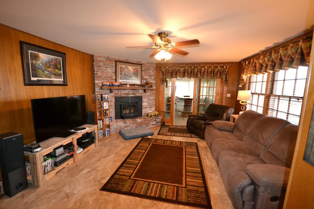 19 N High Point Road Valley Center KS 67147