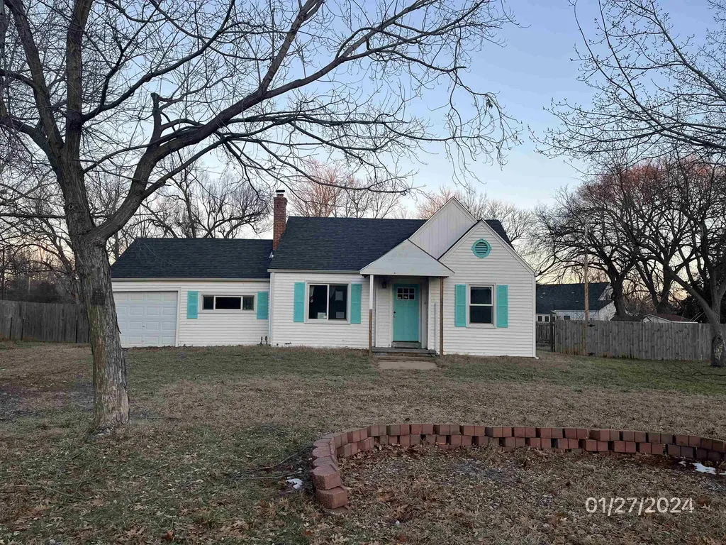 3110 N Walnut Street Hutchinson KS 67502